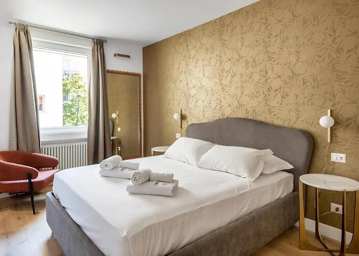 3 Bedroom Superior Trastevere Apartment Rome